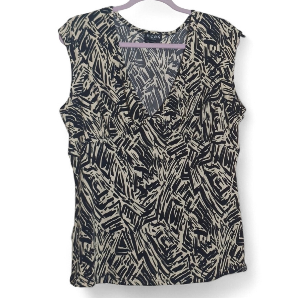BCBG Paris Bold Abstract Print Sleeveless Cowlneck Blouse Size XL Parisian Artsy
